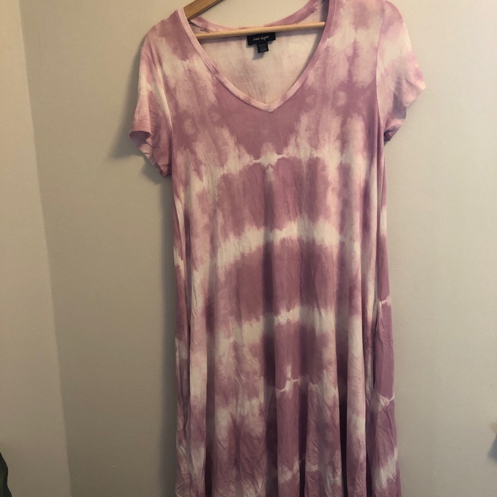 Lord Taylor | S | Pink Tie-Dye V-Neck Dress
